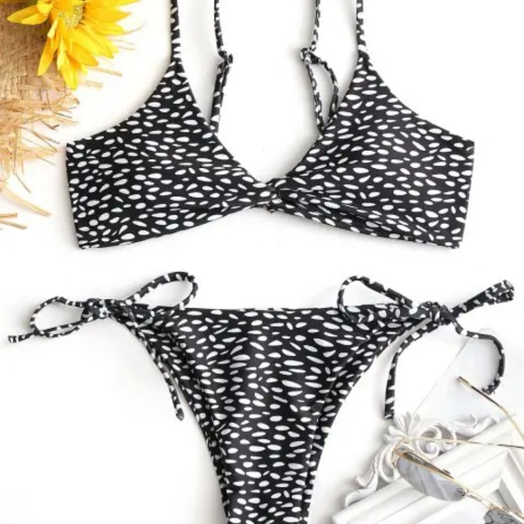 NWT Spotted Twist Front String Bikini Set - Black (S) - Cheeky Bottoms - Picture 3 of 5